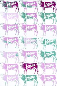 21 Vaches Milka rose sur vert - oeuvre de Nicolas Noverraz NSNZ152-SD